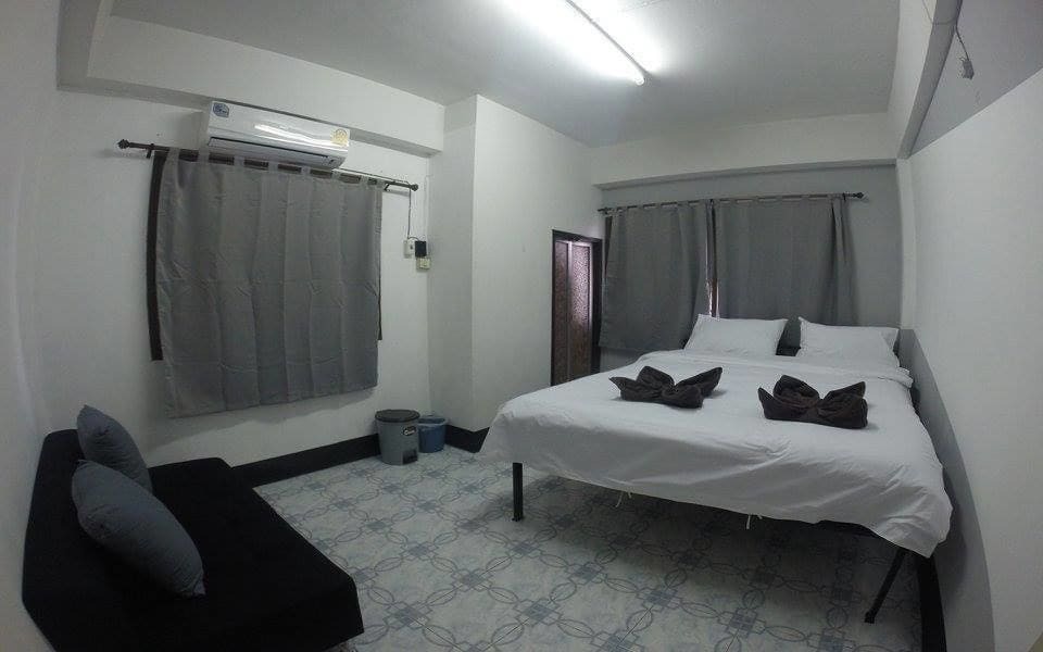 Hostel Purple Monkey Backpackers Chiang Mai Zewnętrze zdjęcie